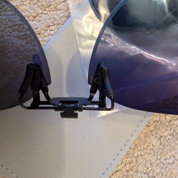 A set of three clip on sunglasses - Picture 3 of 3